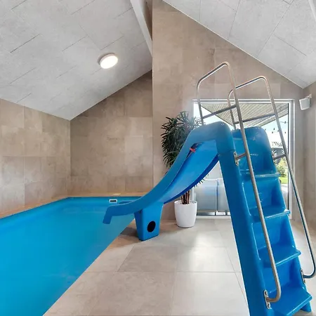 Holiday home 5 Star In